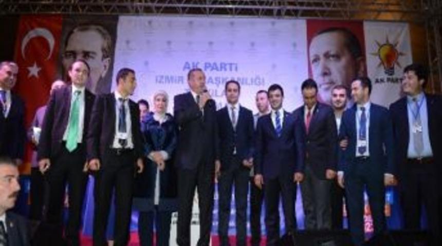 İzmir Ak Parti'nin &Uuml;ye Şampiyonu İl&ccedil;elerine Başbakan&rsquo;dan &Ouml;d&uuml;l