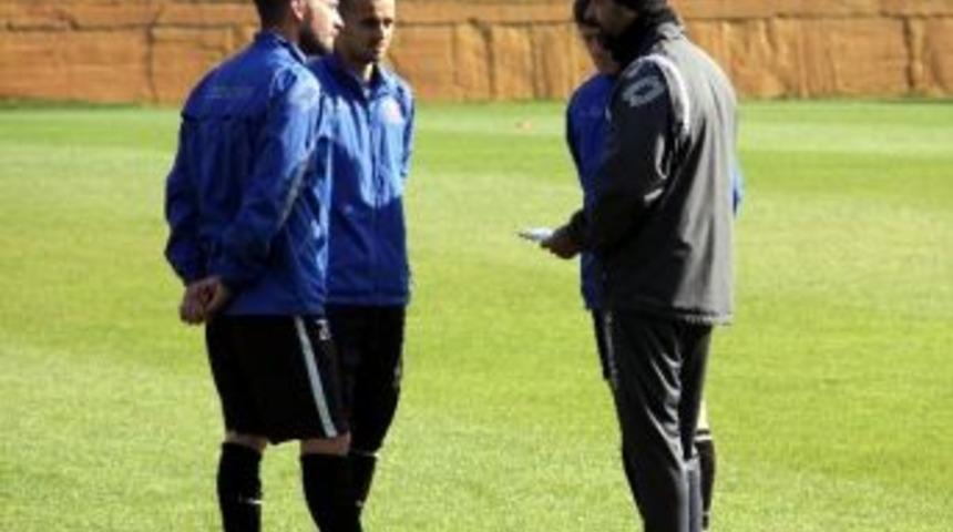 Karab&uuml;kspor 3 Puana Şartlandı