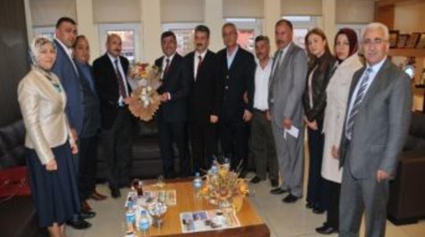 Meclis &Uuml;yelerinden Belediye Başkanı Faruk Akdoğan&rsquo;a Destek