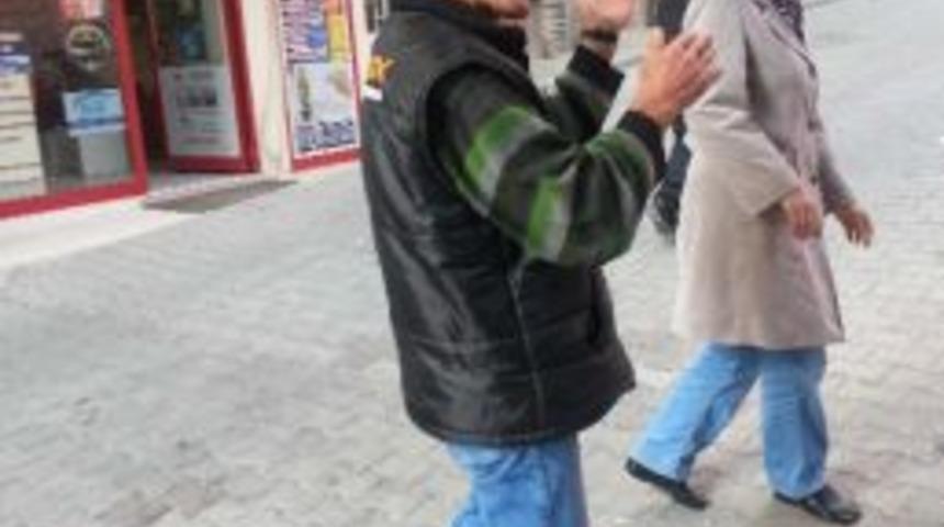 İşitme Engelli Tacizciye Meydan Dayağı