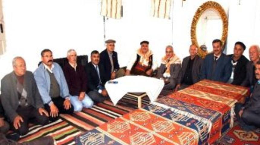 Vali Y&ouml;r&uuml;kleri Ziyaret Etti