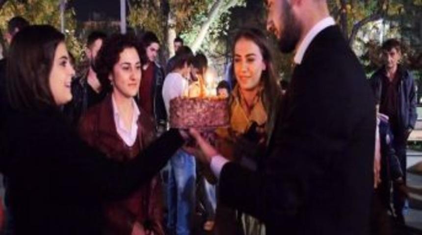 Trabzon'da S&uuml;priz Evlilik Teklifi