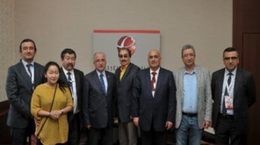 Vali Tuna&rsquo;ya T&uuml;rk D&uuml;nyasından Ziyaret