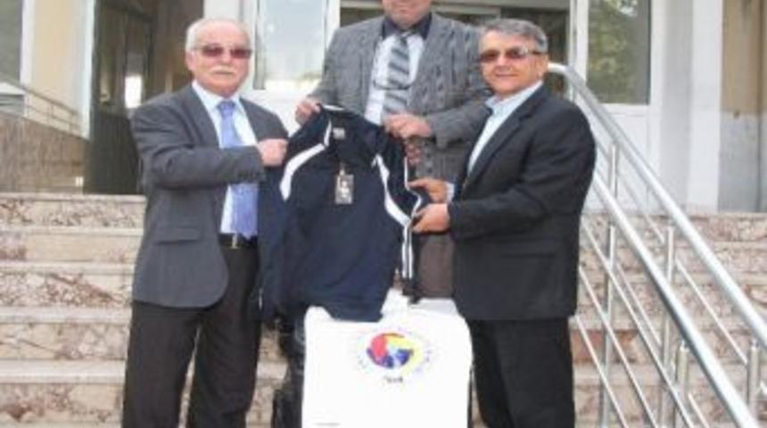 Manisa Tso&rsquo;dan İhtiya&ccedil; Sahibi &Ouml;ğrencilere Yardım