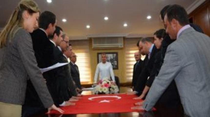 Manavgat Belediyesi&rsquo;nde S&ouml;zleşmelilerin Kadro Sevinci