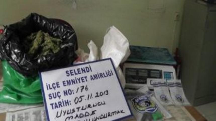 Manisa Selendi'de 1 Kilo 80 Gram Esrar Maddesi Ele Ge&ccedil;irildi