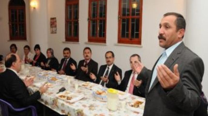 Muharrem İftarında Birlik Ve Beraberlik Vurgusu