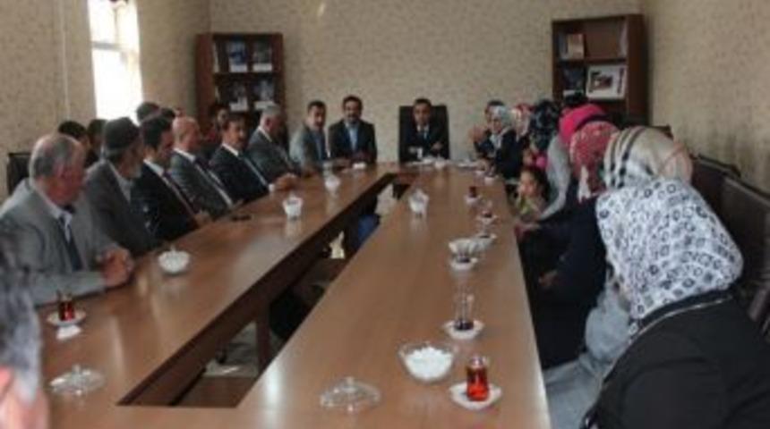 Gevaş&rsquo;ta Ak Parti Belediye Başkan Aday Adayları Tanıtım Toplantısı