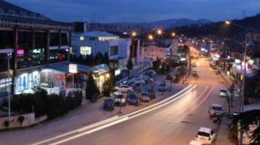 Serdivan Bağlar Caddesi&rsquo;nde Kafe Ve Restoranlar Gece 02.00&rsquo;a Kadar Hizmet Verecek