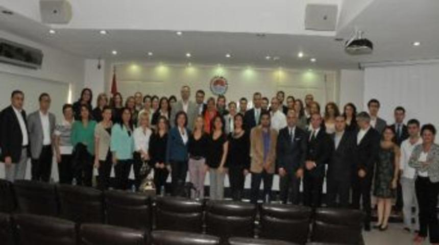 Kadın İstihdamı Yoksulluğu Azaltıyor