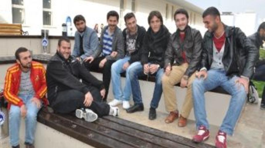 (&ouml;zel Haber) Başbakan'ın &Ouml;ğrenci Yurtlarına İlişkin A&ccedil;ıklamasına Kl&uuml;'den Destek