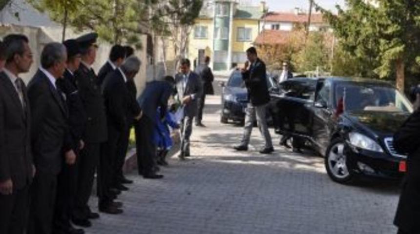Vali D&uuml;zg&uuml;n&rsquo;&uuml;n Akkışla Ve Sarıoğlan Ziyaretleri