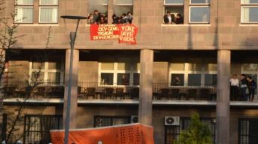 Dtcf'de Y&ouml;k Protestosu