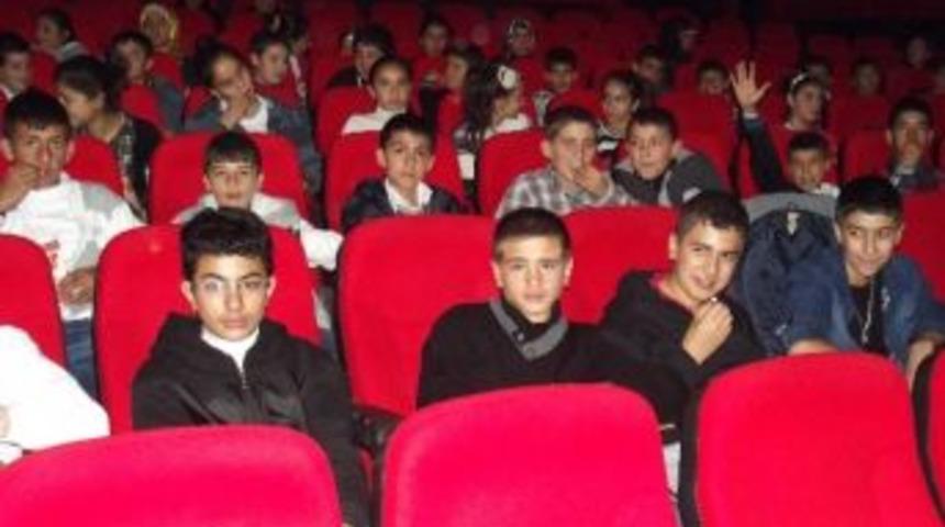 Çocukların Sinema Keyfi