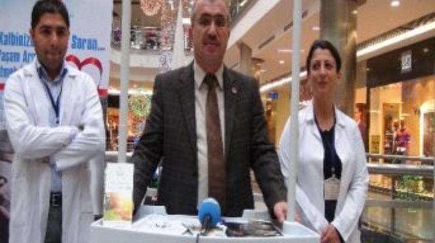 Diyarbakır Sağlık M&uuml;d&uuml;rl&uuml;ğ&uuml; Ninova Park'ta Organ Bağışı Standı A&ccedil;tı