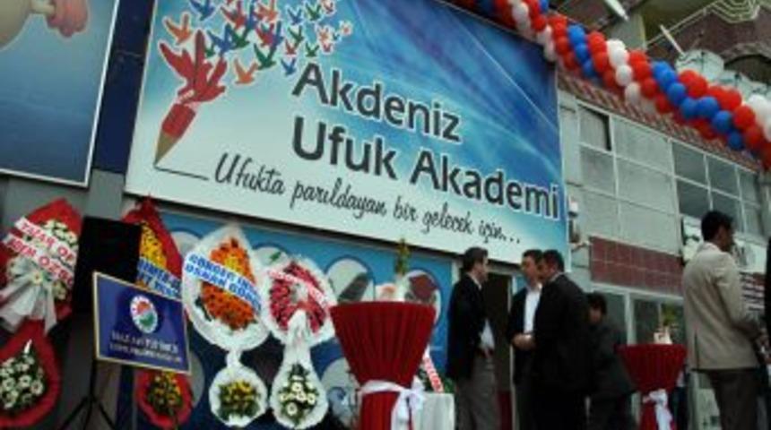 Antalya&rsquo;da &Uuml;niversite &Ouml;ğrencileri Emin Ellerde Yetişecek