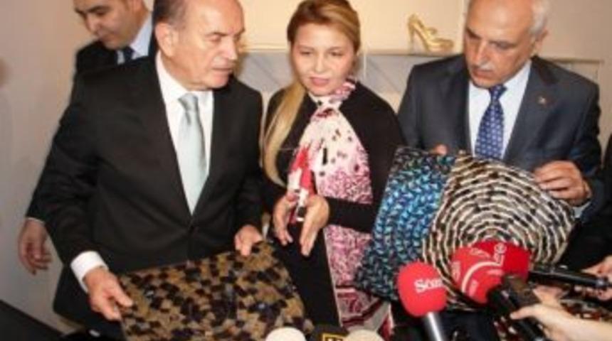 Kelebek Derisinden Ayakkabı Yaptılar