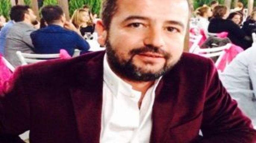 L&uuml;ks Otomobilde Sır İntihar