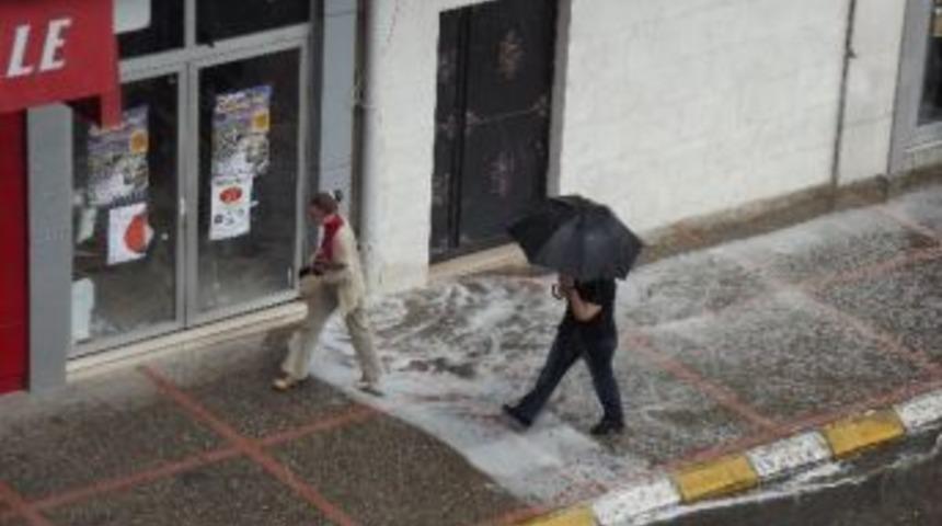 Aydın&rsquo;da Yağışlar Aralıklarla Devam Edecek