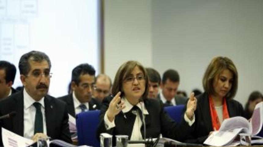 Bakan Şahin: Şiddet Uygulayan Kişi Rehabilite Edilecek