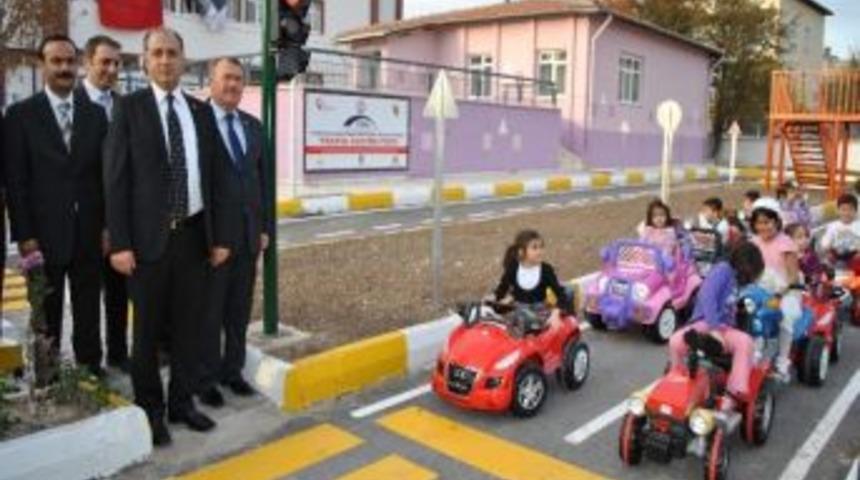 Suluova&rsquo;da Trafik Eğitim Pistinin A&ccedil;ılışı Yapıldı