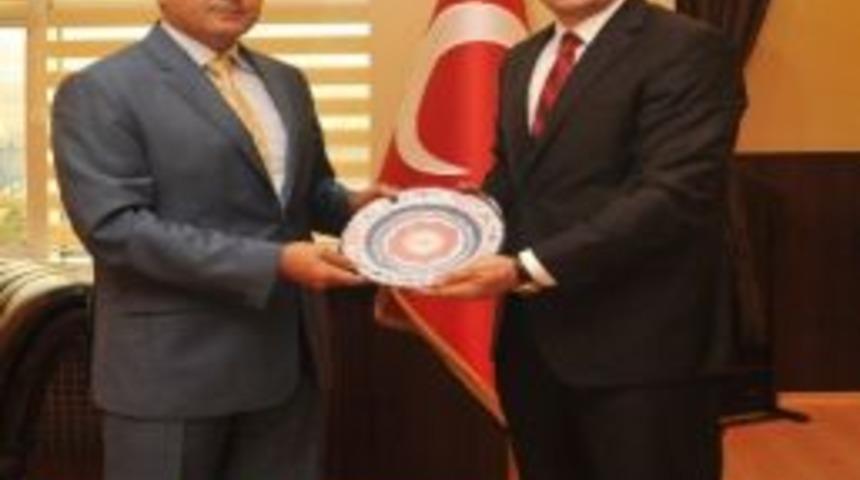 T&uuml;rkiye Judo Federasyonundan Rekt&ouml;r Uysal&rsquo;a Ziyaret