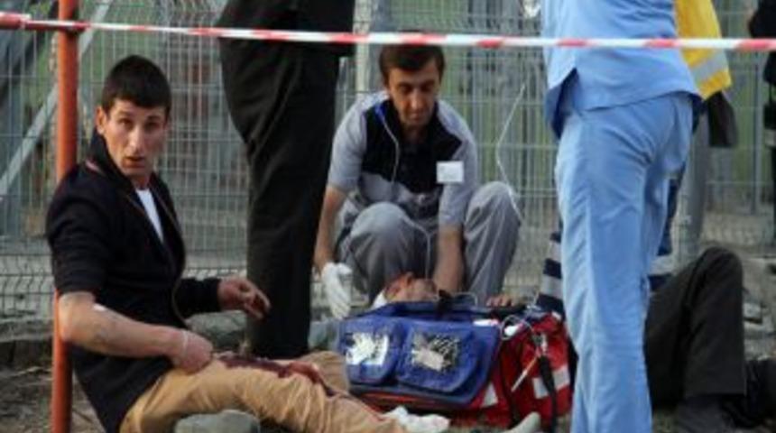 &Ccedil;orum'da silahlı kavga: 3 yaralı