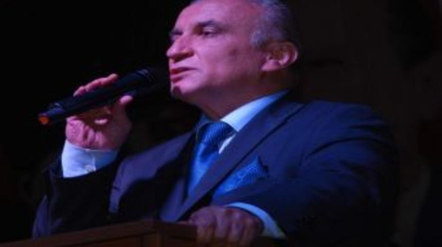 Uzunırmak, Başkan &Ccedil;er&ccedil;ioğlu'nu İkiy&uuml;zl&uuml; Siyaset Yapmakla Su&ccedil;ladı