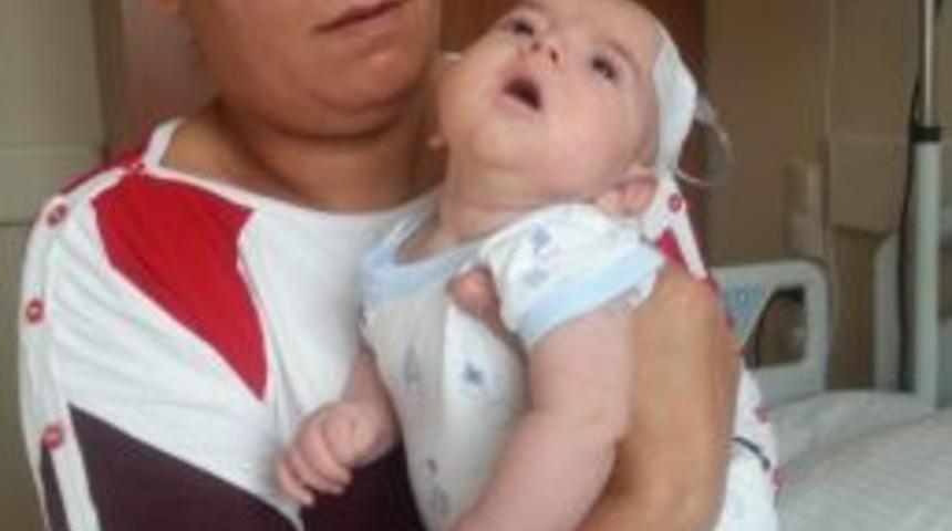 Minik İzzet tuz yemezse &ouml;lecek