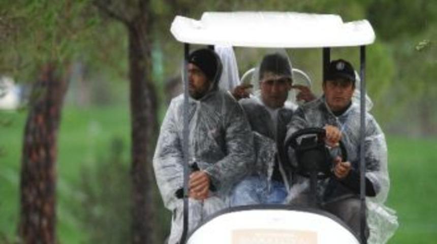Turkısh Aırlınes Open 2013 Golf Turnuvası'na Yağış Engeli