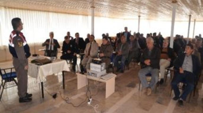 Elmalı&rsquo;da Okul Servis Ara&ccedil; S&uuml;r&uuml;c&uuml;lerine Eğitim