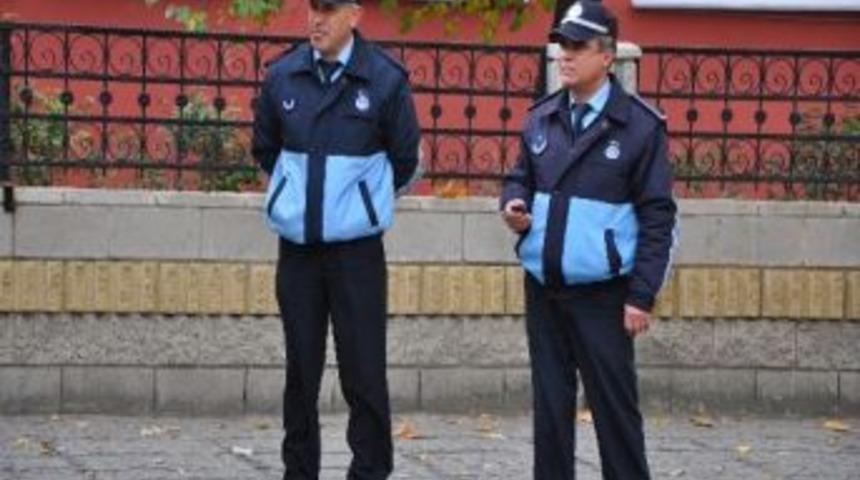 Her K&ouml;şede Zabıta