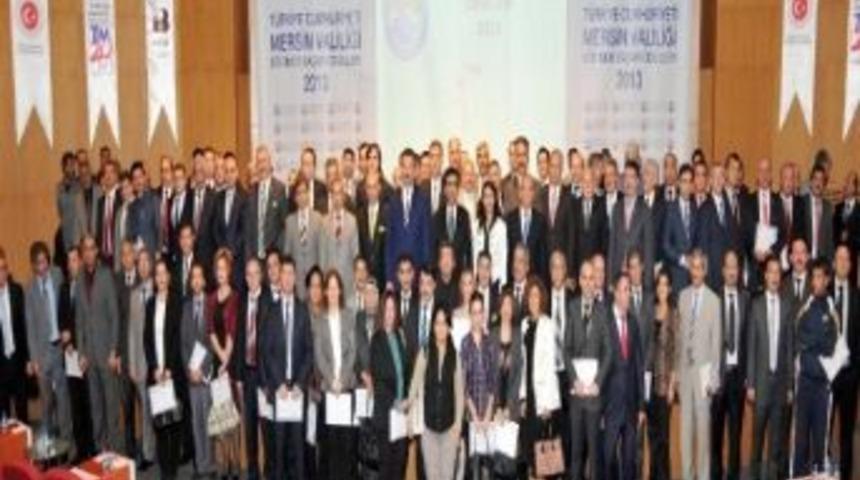 Eğitimde Başarı &Ouml;d&uuml;lleri Sahiplerini Buldu