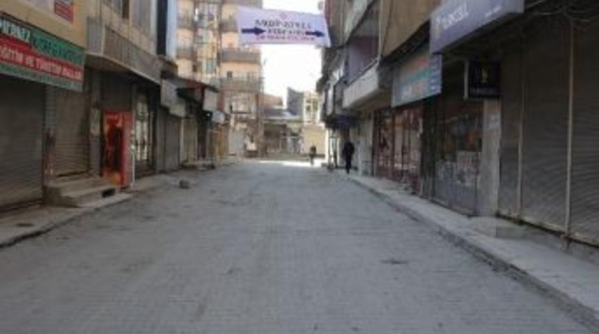 Y&uuml;ksekova&rsquo;da Kepenkler A&ccedil;ılmadı