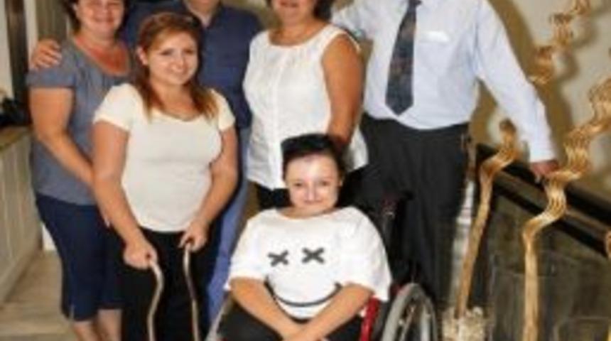 Cam Kemik Hastalığı Derneği'ne Başkan Tartan Desteği