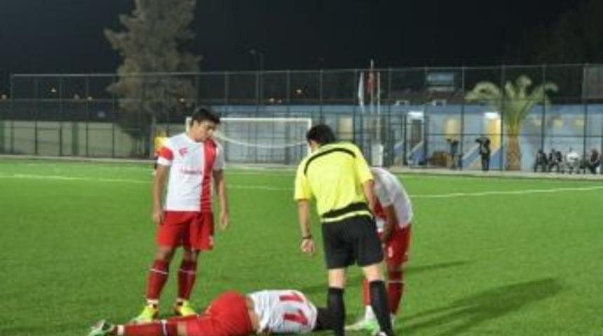 Kayhan Kaynak Kardeşler Stadı&rsquo;nda İlk Gece Ma&ccedil;ı Oynandı