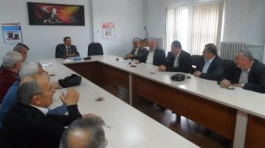 N&uuml;fus M&uuml;d&uuml;rl&uuml;ğ&uuml; muhtarları bilgilendirdi