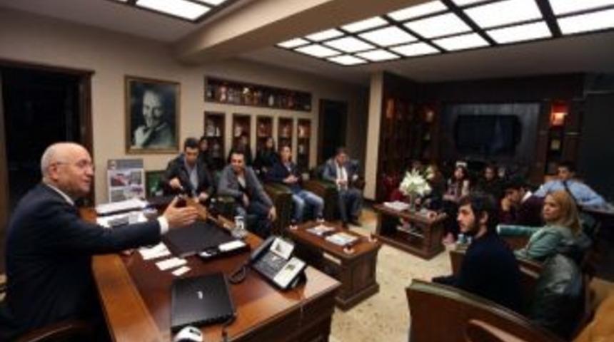 T&uuml;rkiye G&ouml;n&uuml;ll&uuml;ler Birliği&rsquo;nden Yaşar&rsquo;a Ziyaret