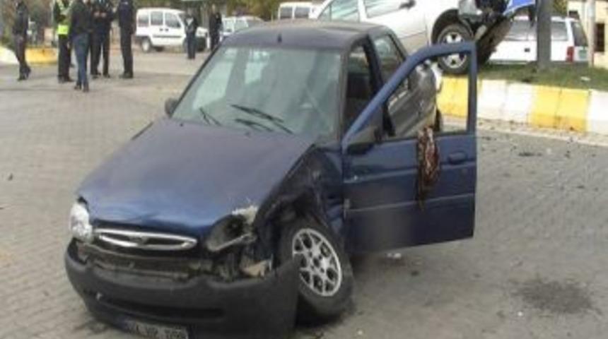 G&ouml;lbaşı'nda Trafik Kazası: 5 Yaralı