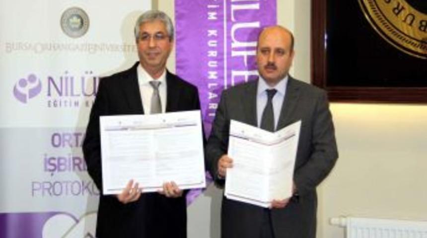 Eğitimde Bir Ilk, &Uuml;niversite Ile Lise Işbirliği Yapacak