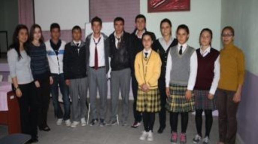 Selendili &Ouml;ğrenciler Başkanını Se&ccedil;ti