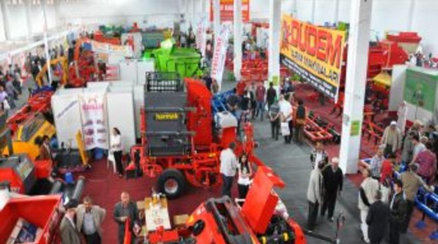 Yerk&ouml;y&rsquo;de 79 &Ccedil;ift&ccedil;iye Makine Ve Ekipman Desteği Sağlandı