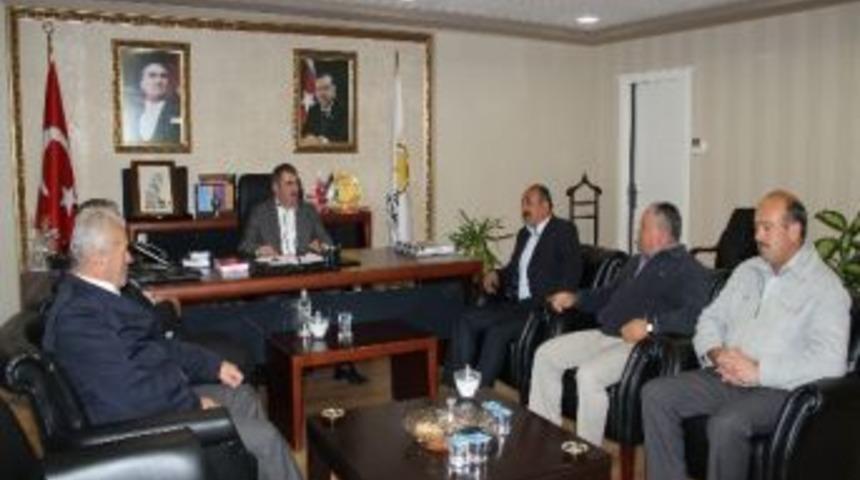 Ladikli Muhtarlardan Ak Parti&rsquo;ye Ziyaret