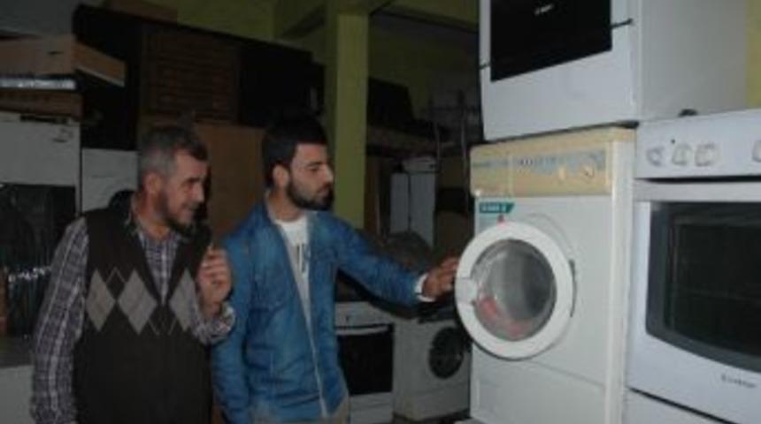 &Ouml;ğrenci Evinde Kalanların Tercihi İkinci El Ve Spot &Uuml;r&uuml;nler