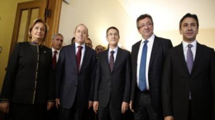 Canikli: Bu Hızla Giderse 10-15 Yılda Yeni Bir Anayasa &Ccedil;ıkar