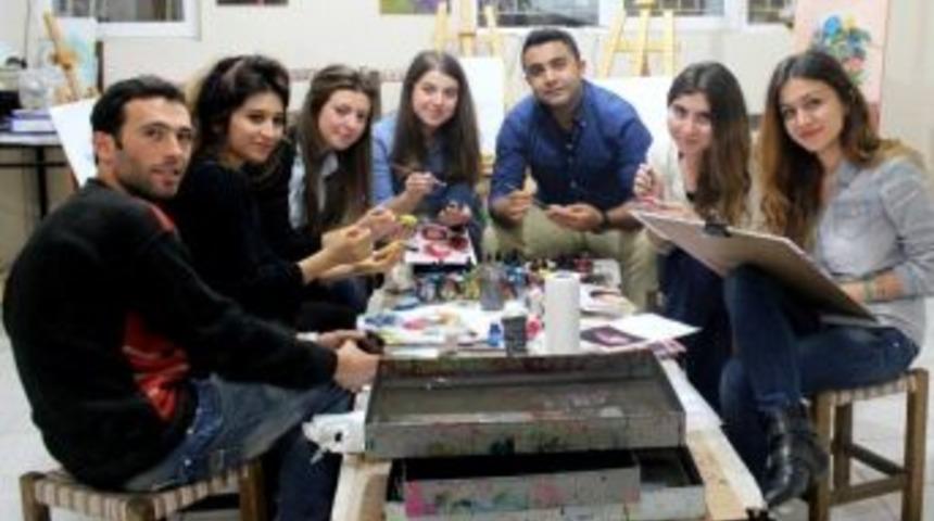 Resim Kursuna Gen&ccedil;lerden B&uuml;y&uuml;k İlgi