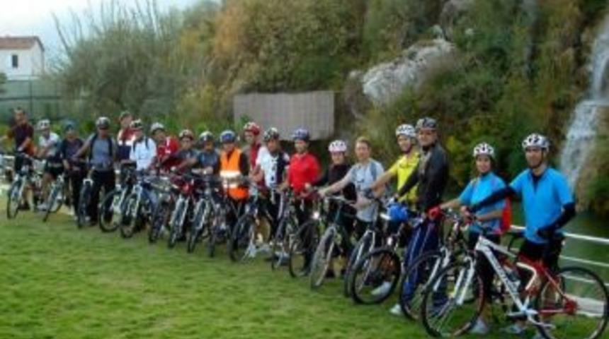 S&ouml;ke&rsquo;de Bisiklet&ccedil;iler Biraraya Geldi