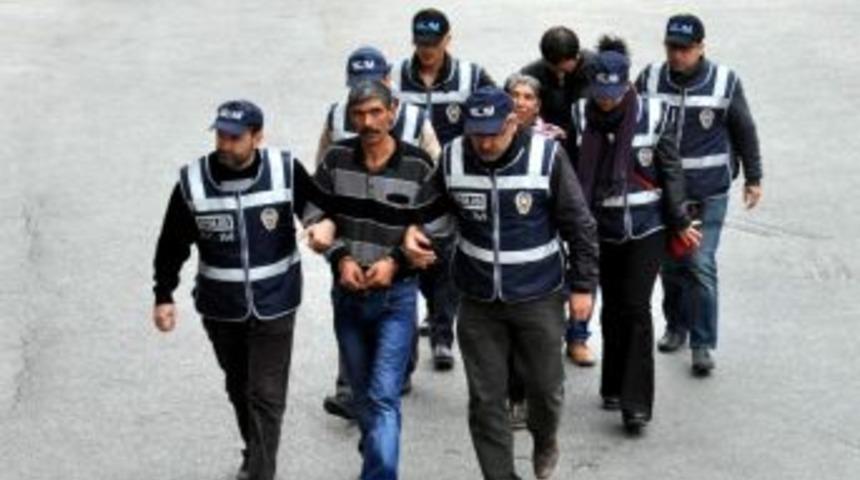 34 Gram Esrar, 65 Gram Bonzai Ile Yakalanan 3 Kişi Tutuklandı