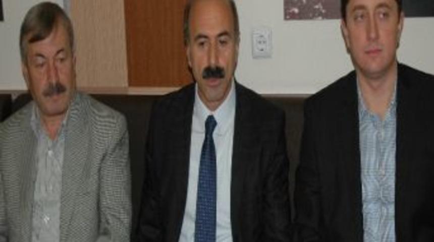 Uşak Ak Parti'de Eski Vekil Dr. Alim Tun&ccedil;, Aday Adaylığını A&ccedil;ıkladı