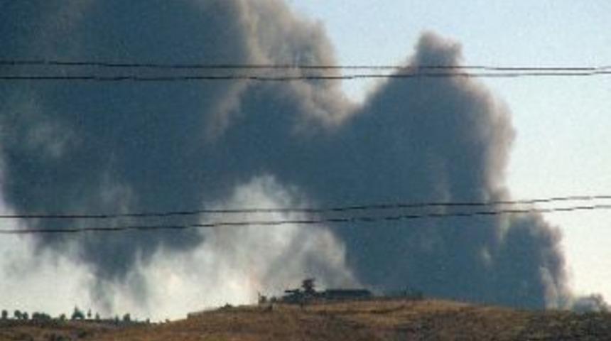 Suriye Sınırında Ka&ccedil;ak&ccedil;ılar &Ccedil;atıştı: 4 &Ouml;l&uuml;